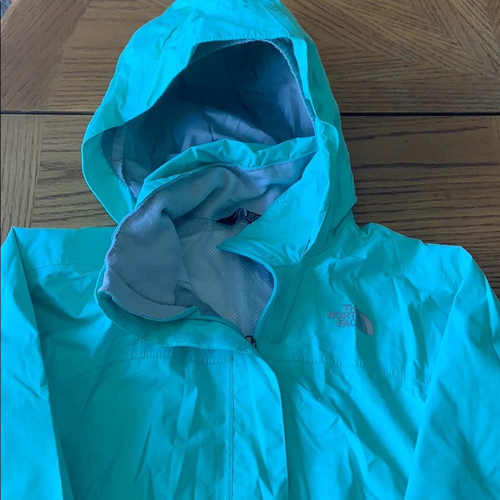 Girls Northface haven’t rain jacket